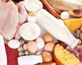 Dieta keto se distinge prin prezența mâncărurilor consistente în meniu.